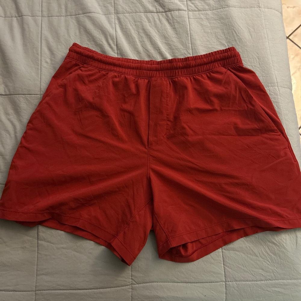 Lululemon Pace Breaker shorts